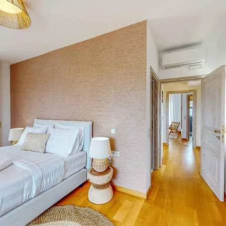 Helidoni Luxury Kokkini Hani