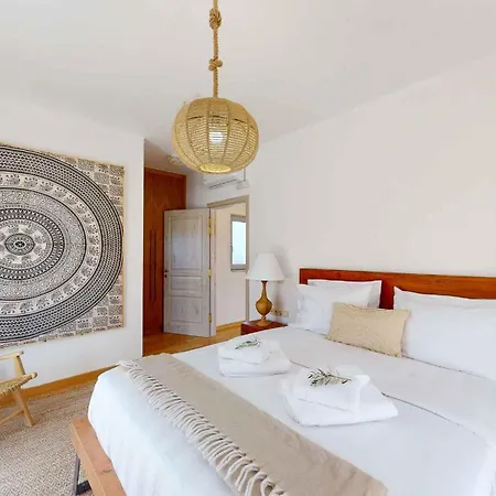 Helidoni Luxury Villa *